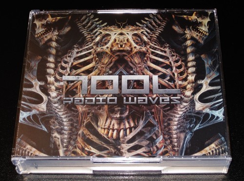 Tool radio waves live - tool:,